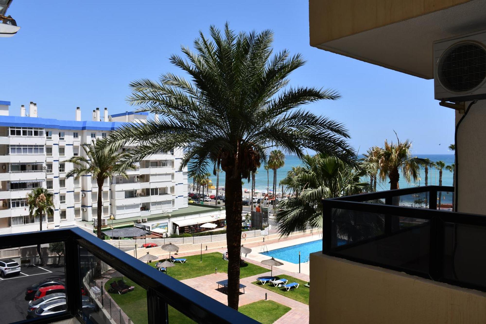 Apartamento Turistico Aloha Playa Benalmádena Εξωτερικό φωτογραφία